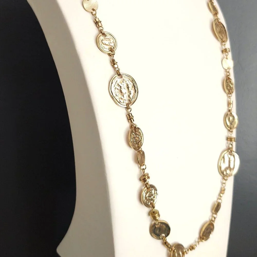 Long gold tone disk single strand necklace - Picture 4 of 12